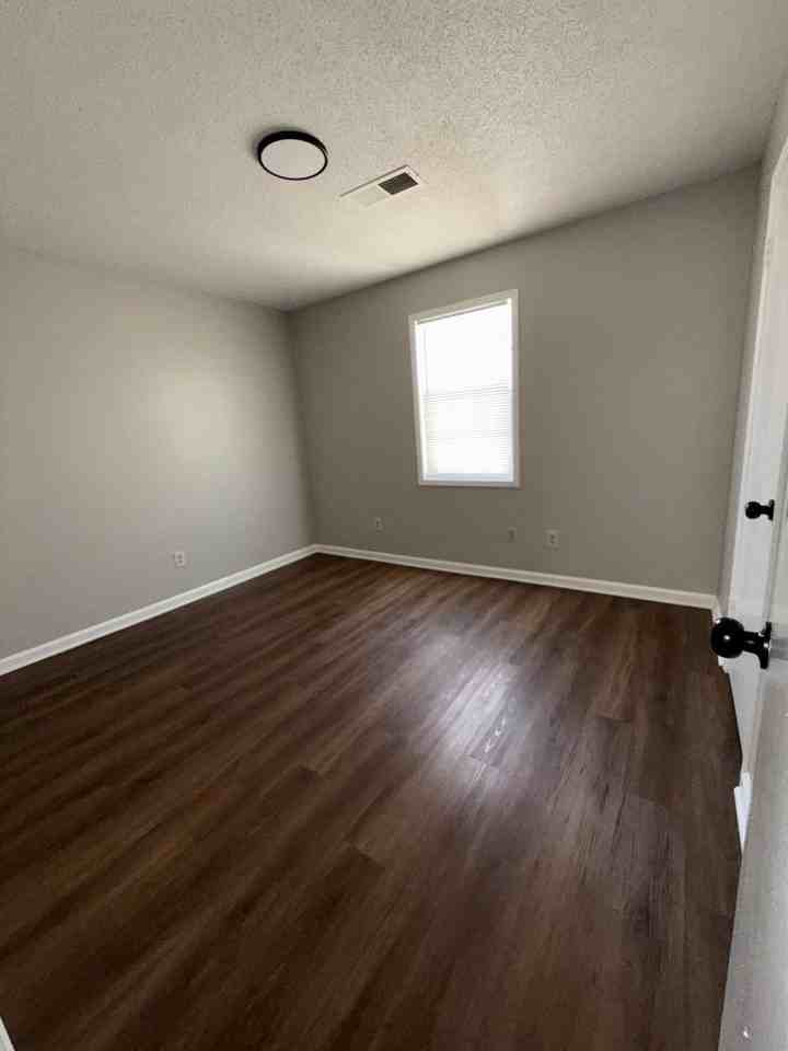 112 N Bond Ave Brownsville TN - Photo 5 of 11