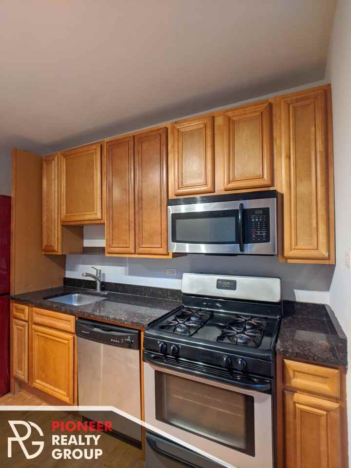 5027 N. Harding - Photo 2 of 21