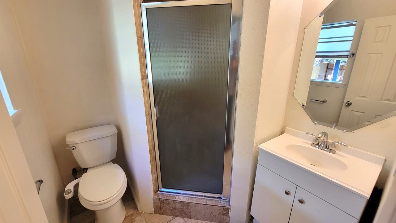 2100 Hill Top Ct #NA - Photo 6 of 16