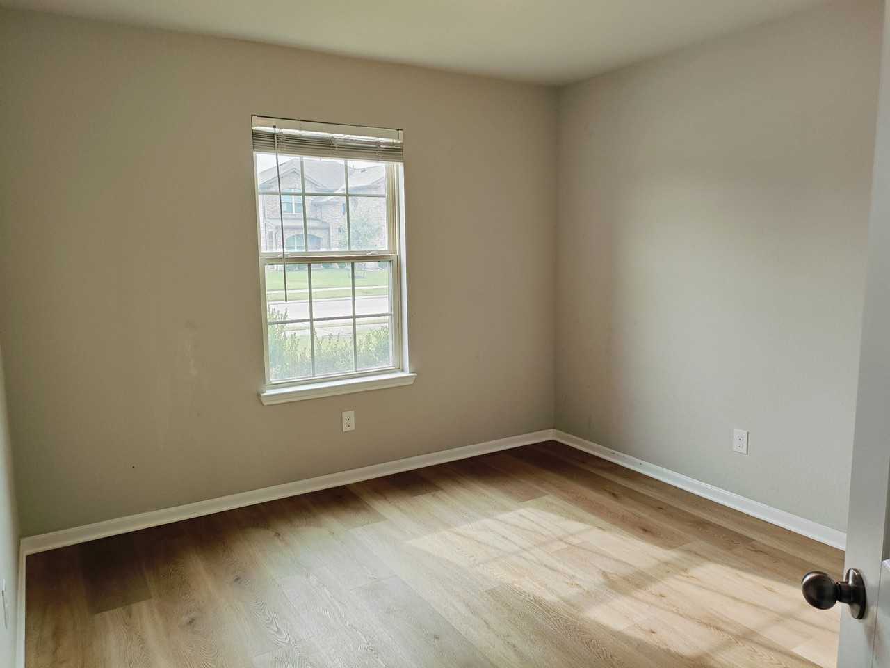 29802 Breakwater Dr #NA - Photo 3 of 19