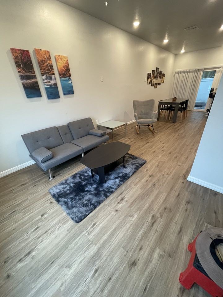 1931 Oxnard Ct #3rdROOM3 - Photo 5 of 6