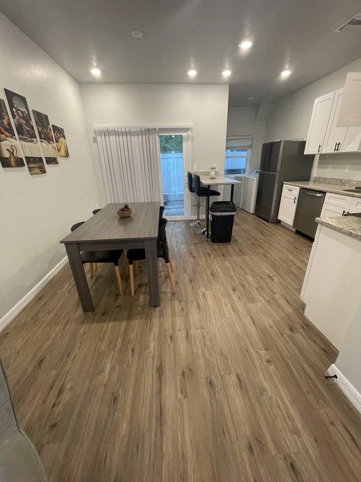 1931 Oxnard Ct #3rdROOM3 - Photo 6 of 6