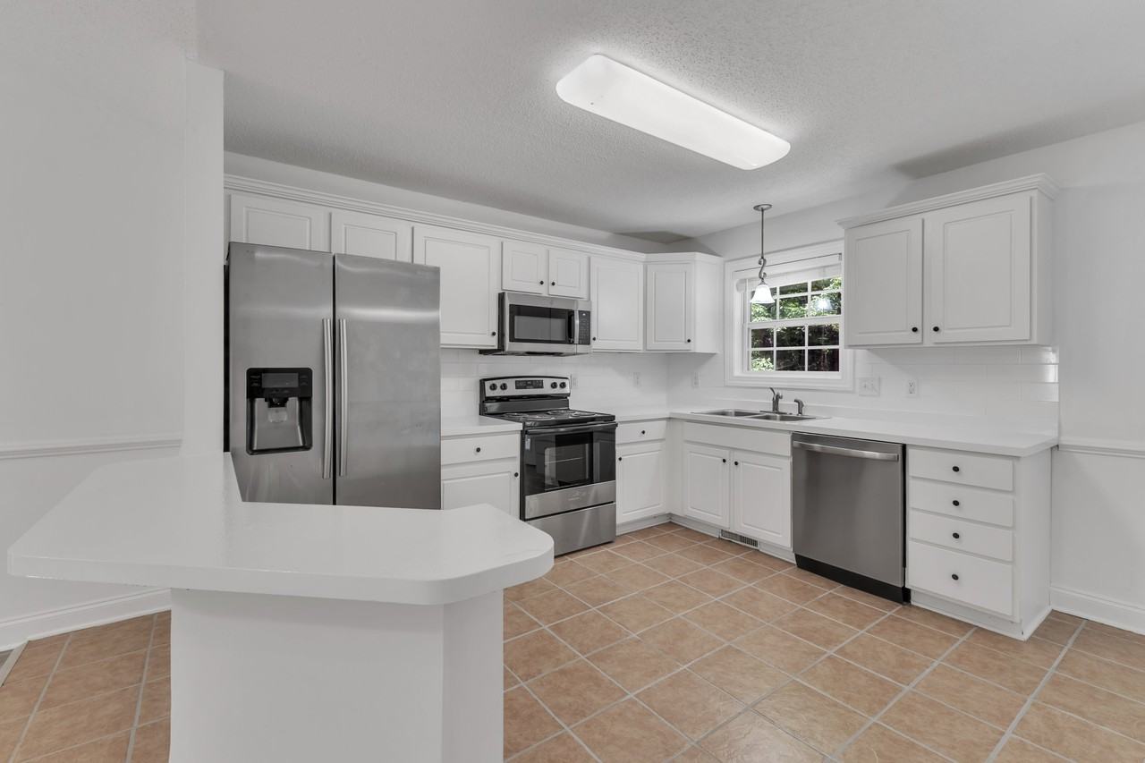 7040 Pine Rd #NA - Photo 6 of 20