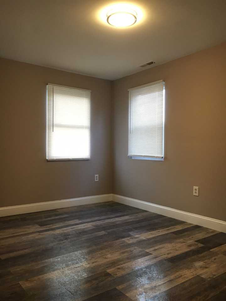 16 Battey St #7 - Photo 2 of 14