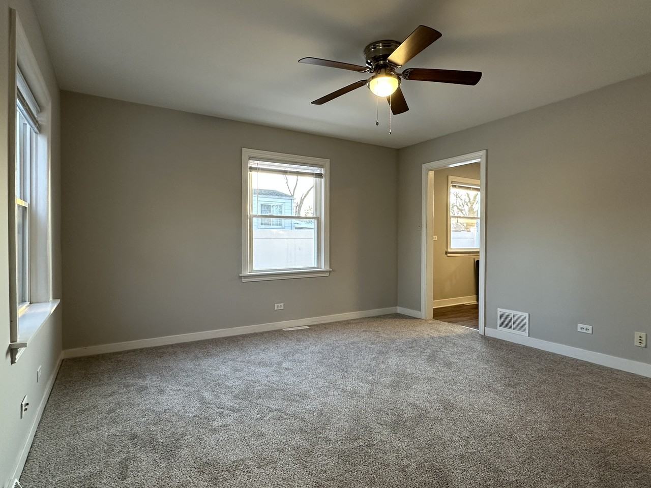 15020 Ridgeway Ave #NA - Photo 7 of 17