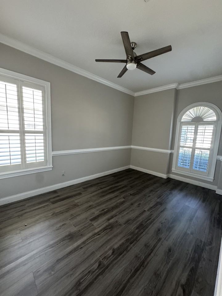 382 Covered Bridge Dr #NA - Photo 2 of 9