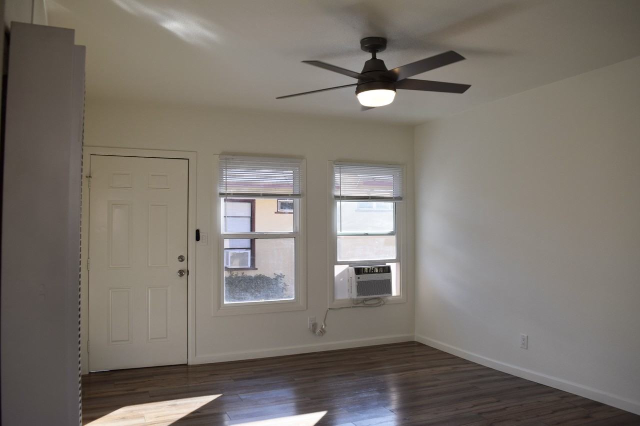 831 Mariposa Street - Photo 4 of 24