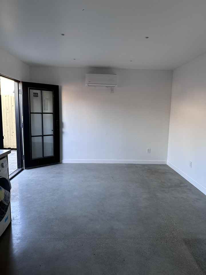 1754 W 37th Dr #NA - Photo 3 of 10