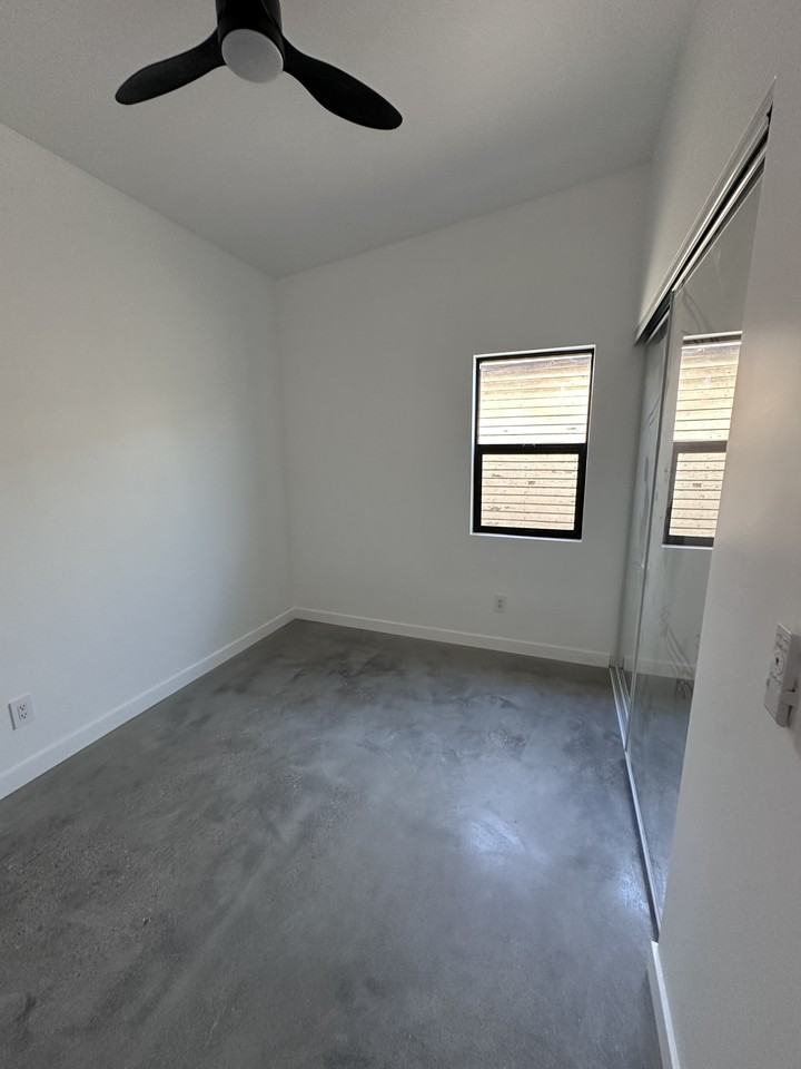 1754 W 37th Dr #NA - Photo 6 of 10