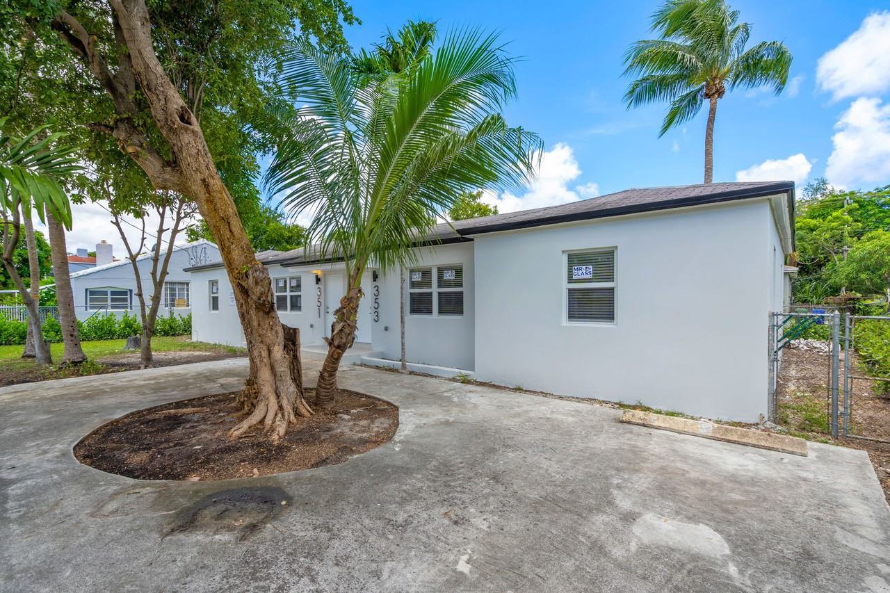 351 Ne 82nd St #1 - Photo 3 of 8