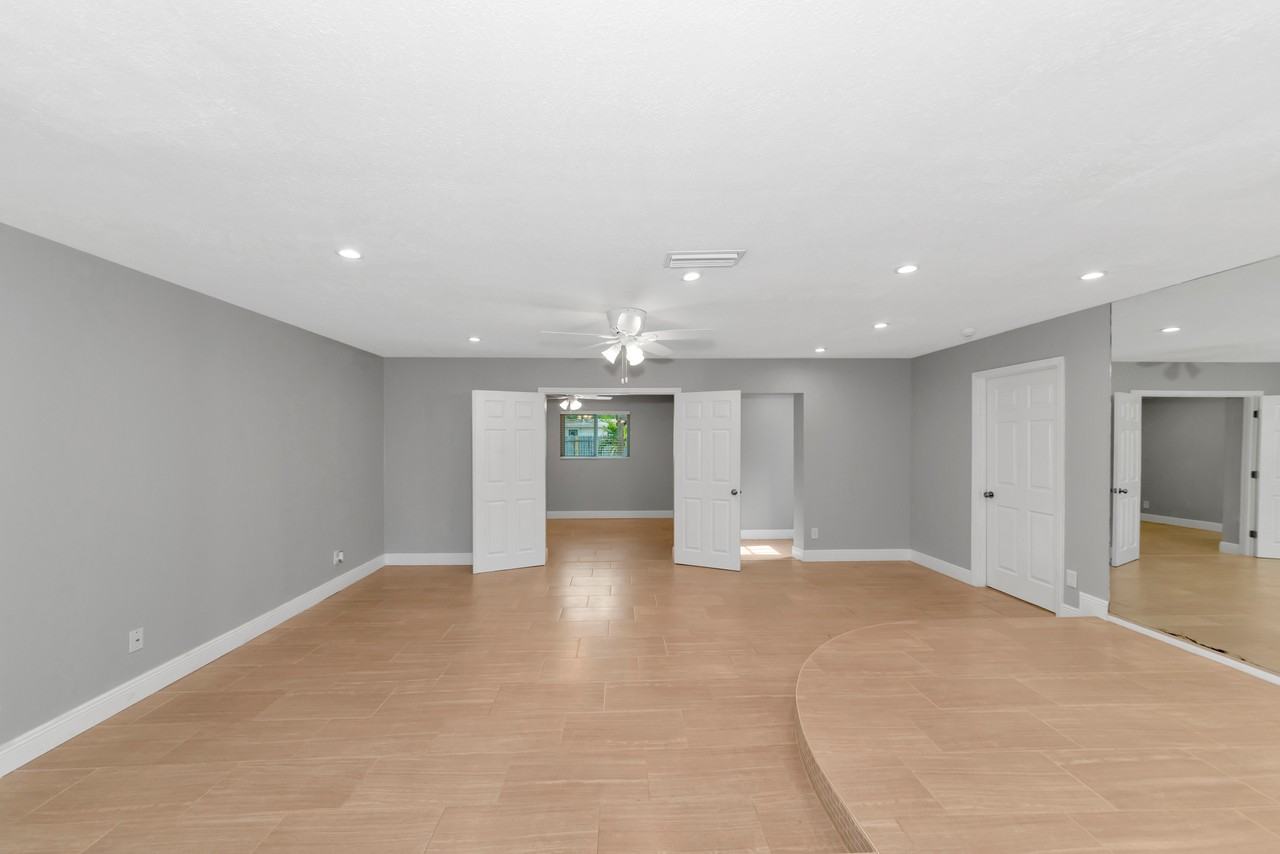 5823 22nd St W #NA - Photo 7 of 20