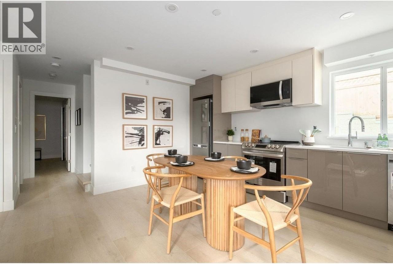 432 1st St E - Photo 2 of 11