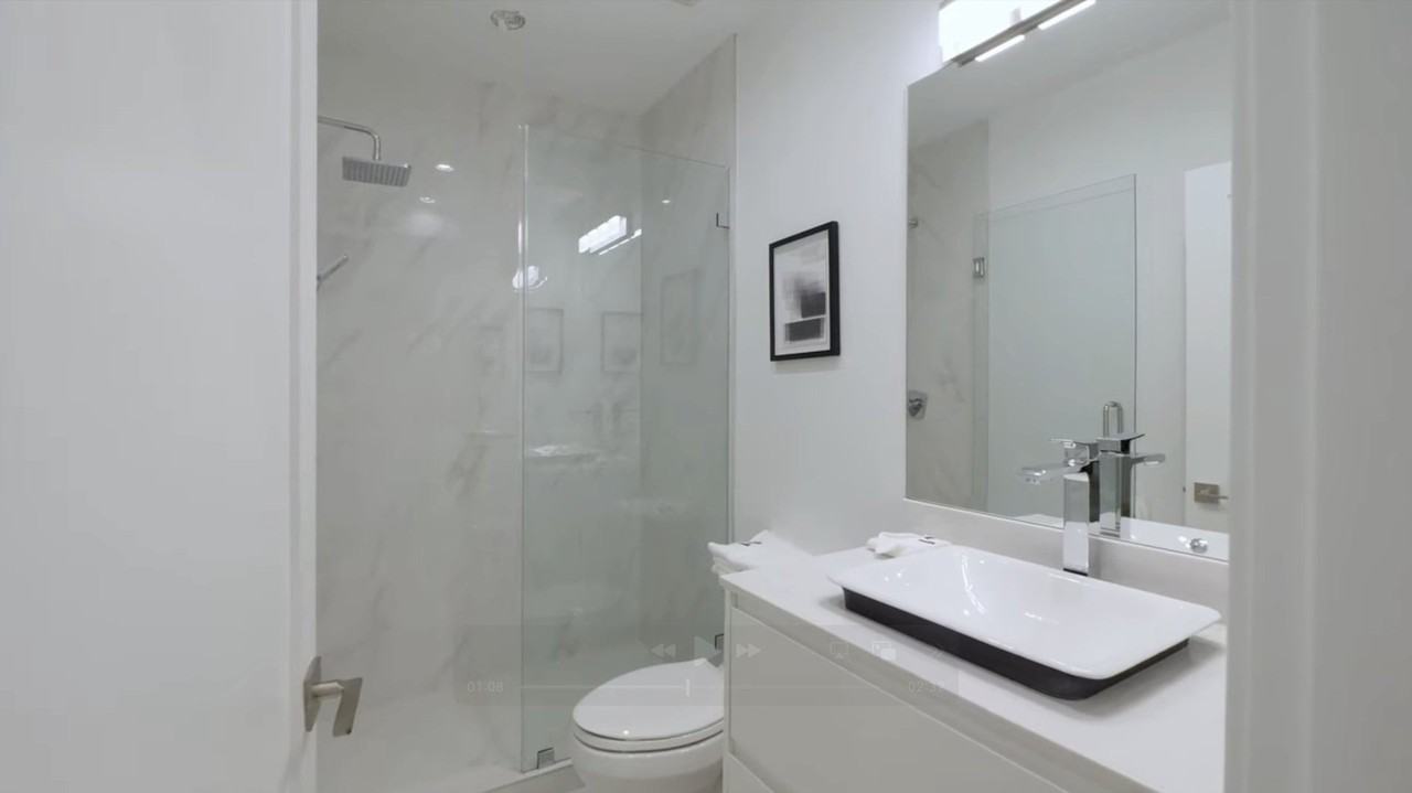 432 1st St E - Photo 5 of 11