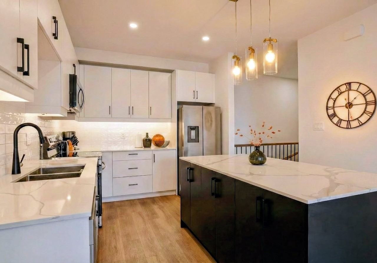 861 Catalpa Sq - Photo 3 of 10