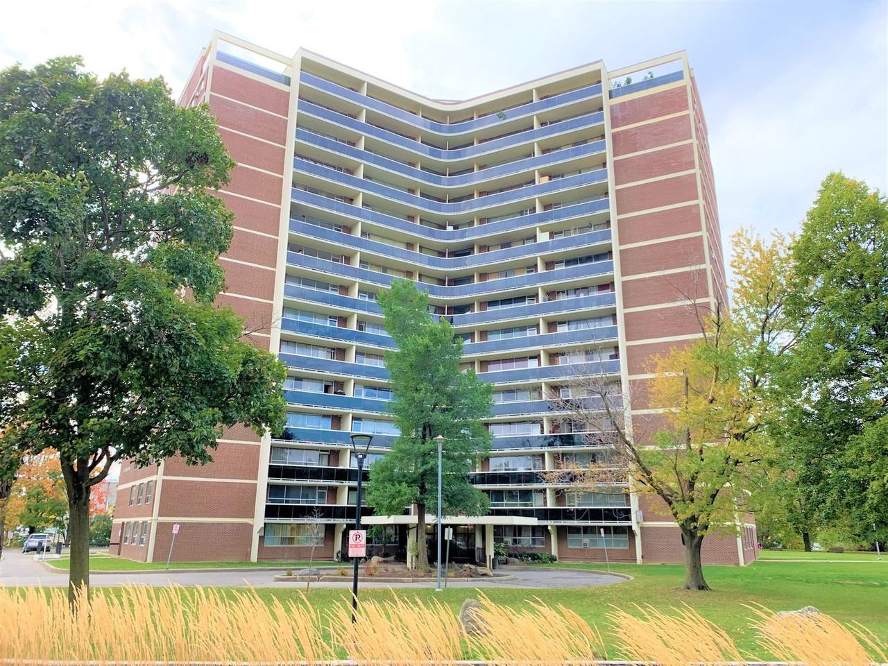 20 Godstone Rd - Photo 2 of 15