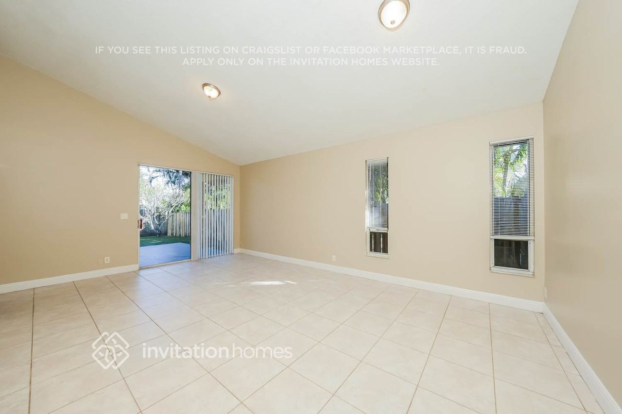 5105 Buchanan Rd - Photo 3 of 17