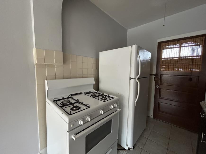 4628 N Wolcott Ave - Photo 5 of 9