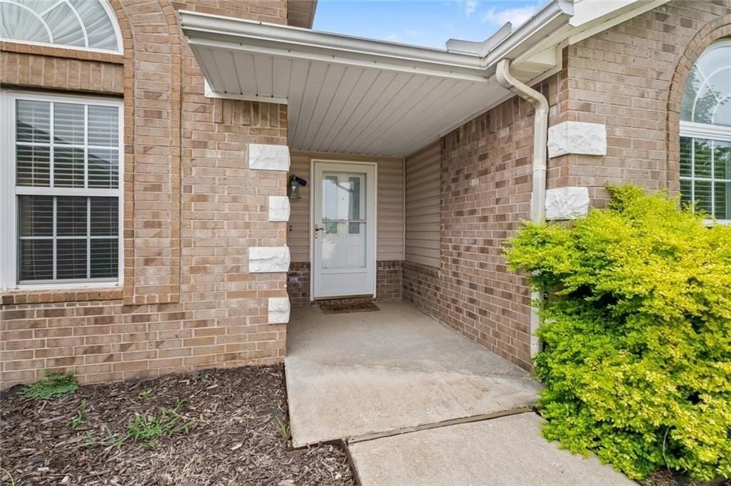 1901 Sw Columbus Rd - Photo 3 of 22