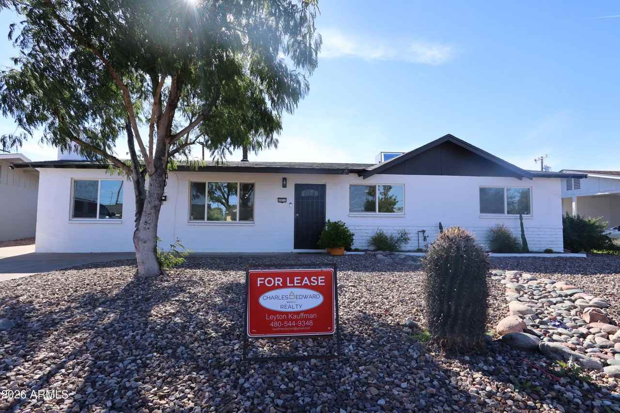 1011 W Elna Rae St - Photo 2 of 32