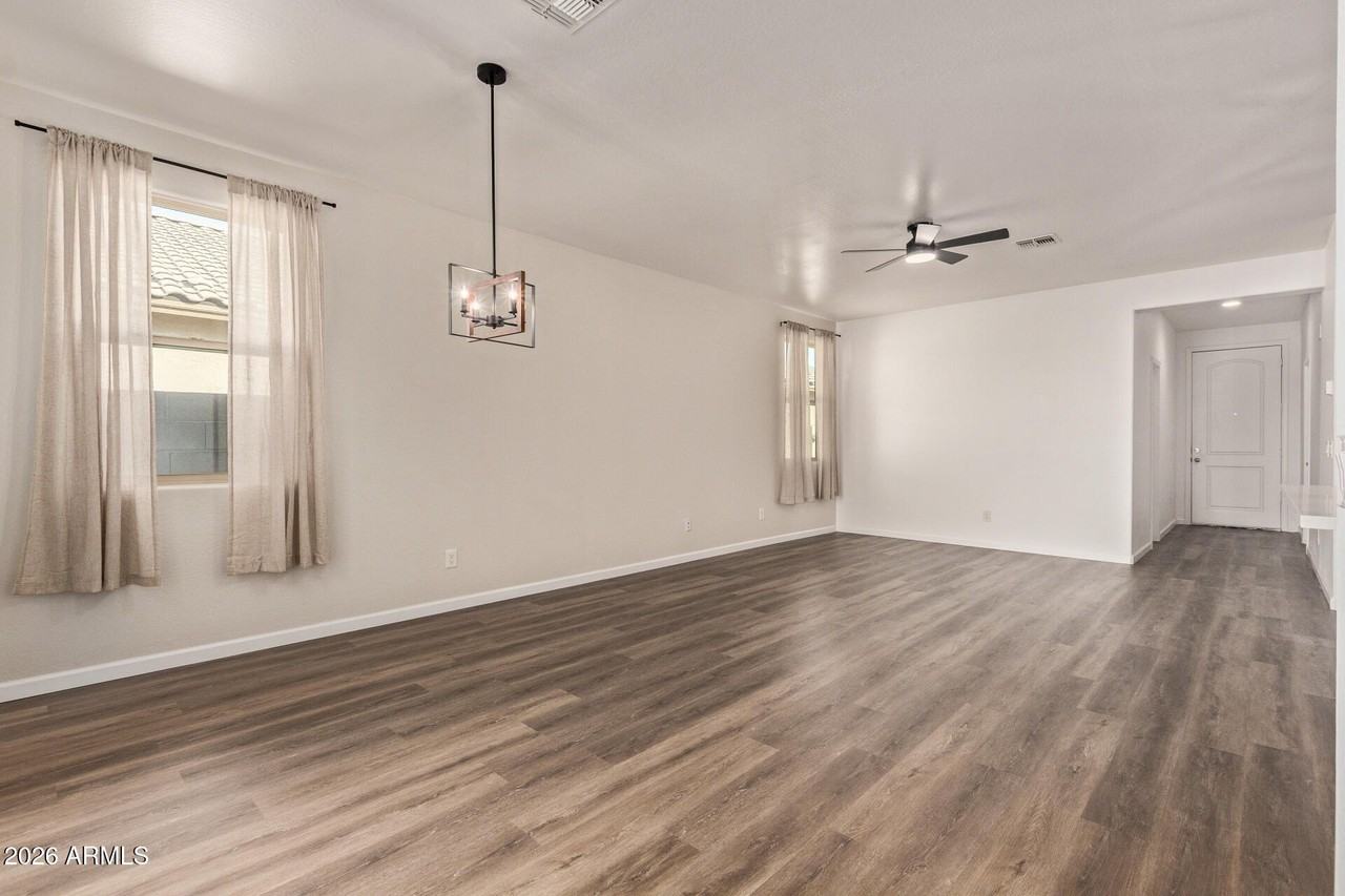 17534 W Villa Chula Ln - Photo 5 of 31