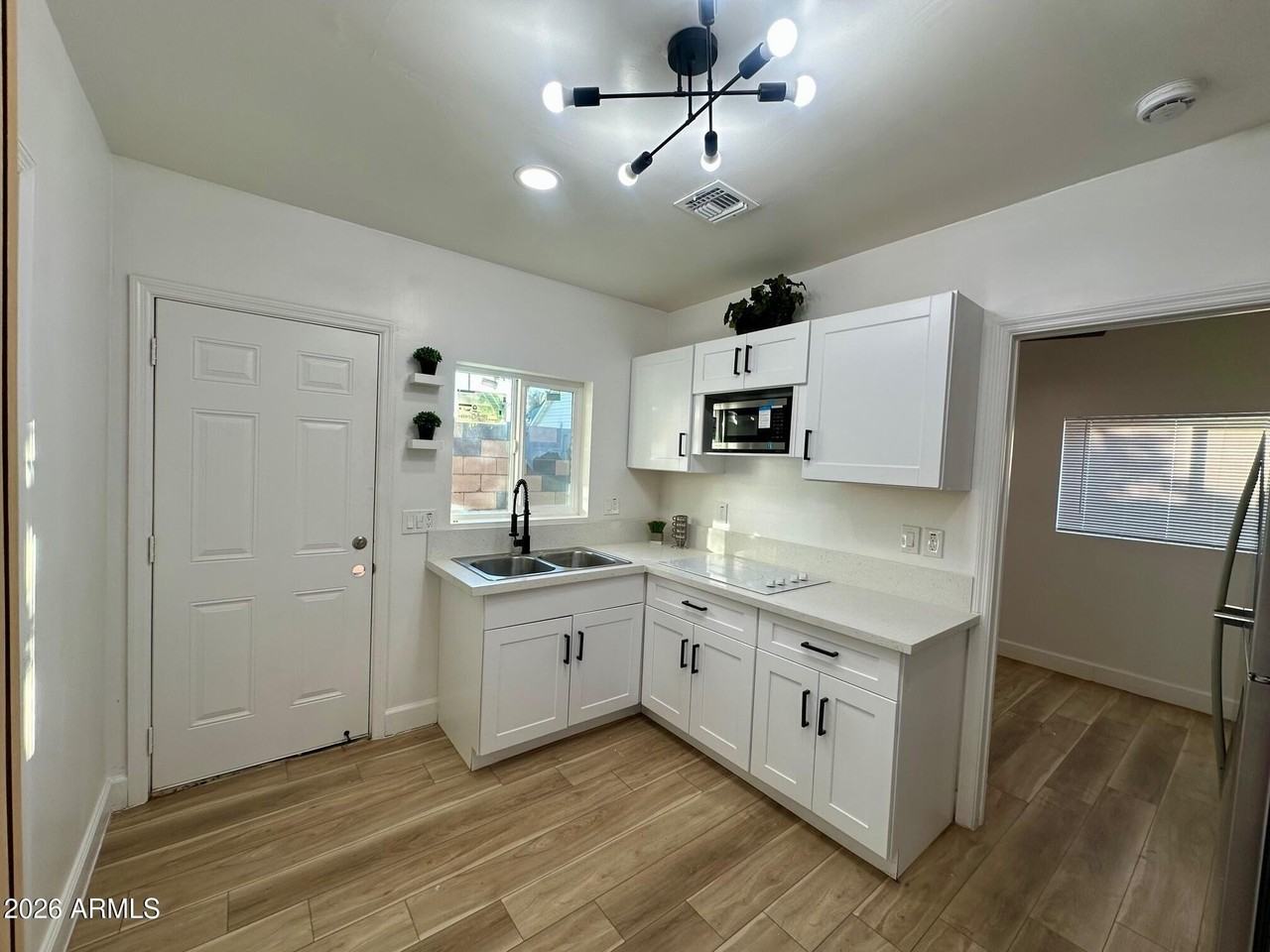 3125 E Oak St #2 - Photo 6 of 22