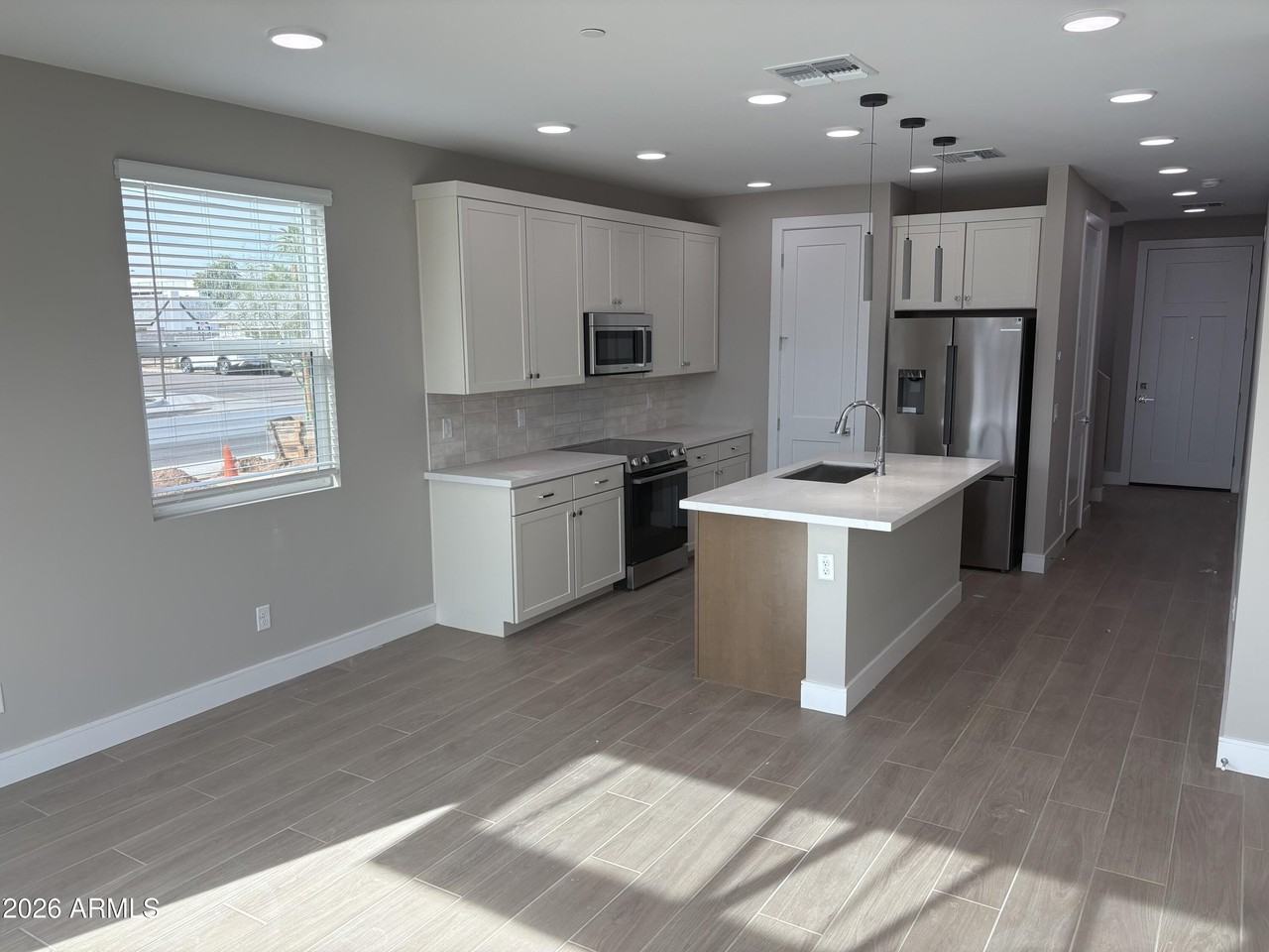 1015 E Pasadena Ave - Photo 3 of 11