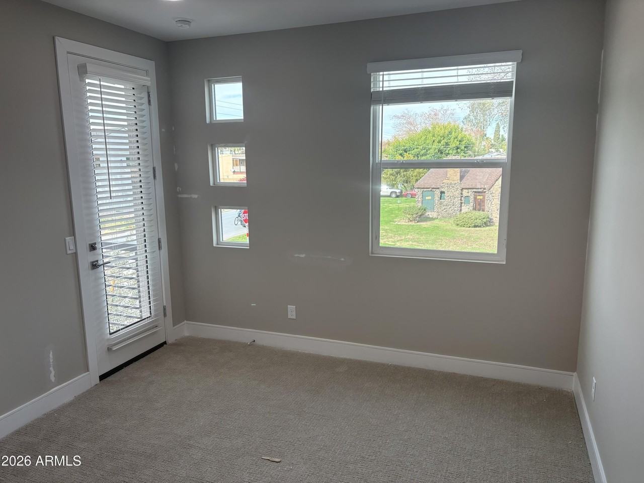 1015 E Pasadena Ave - Photo 7 of 11