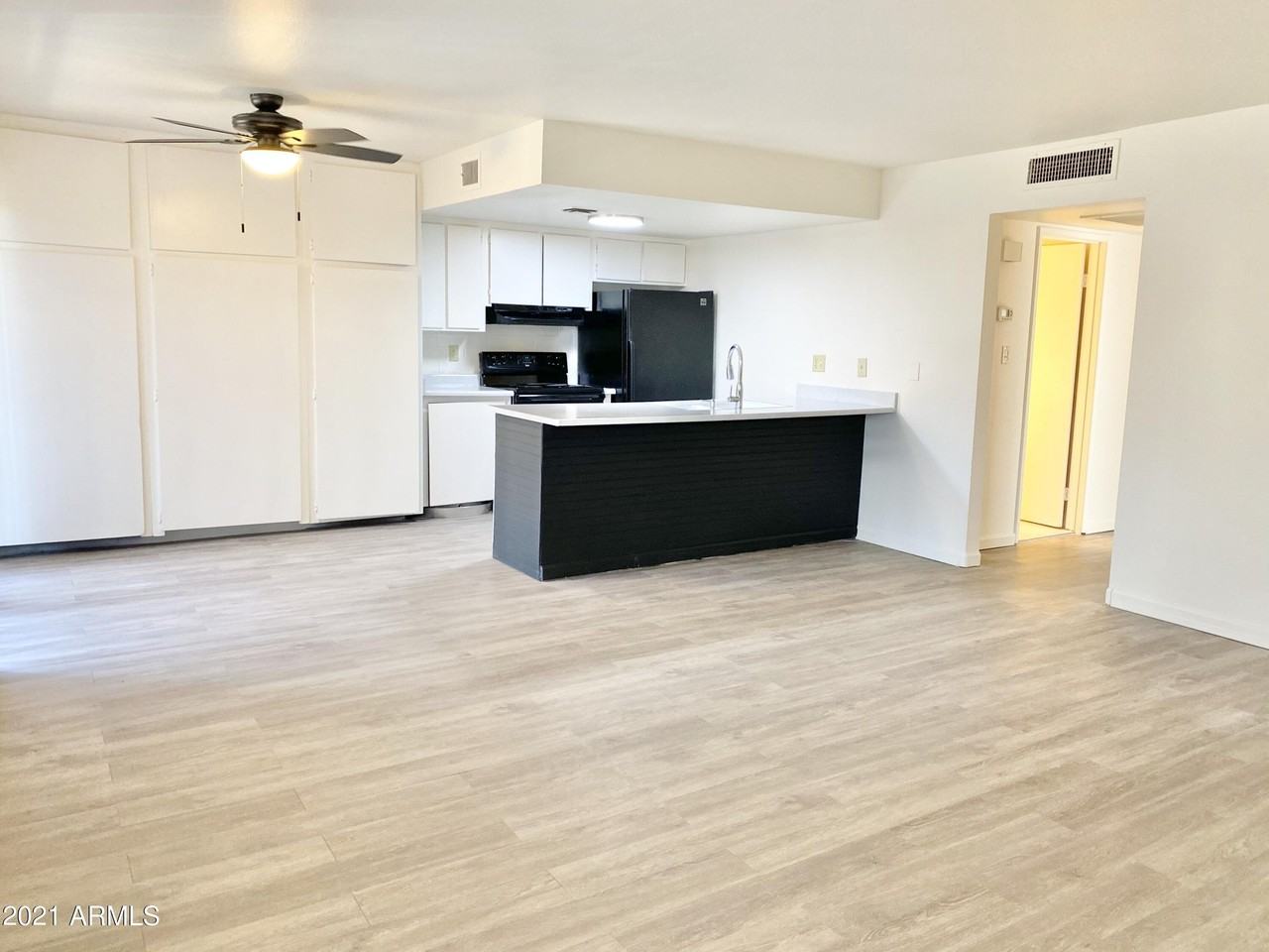 8529 E Portland St - Photo 3 of 21