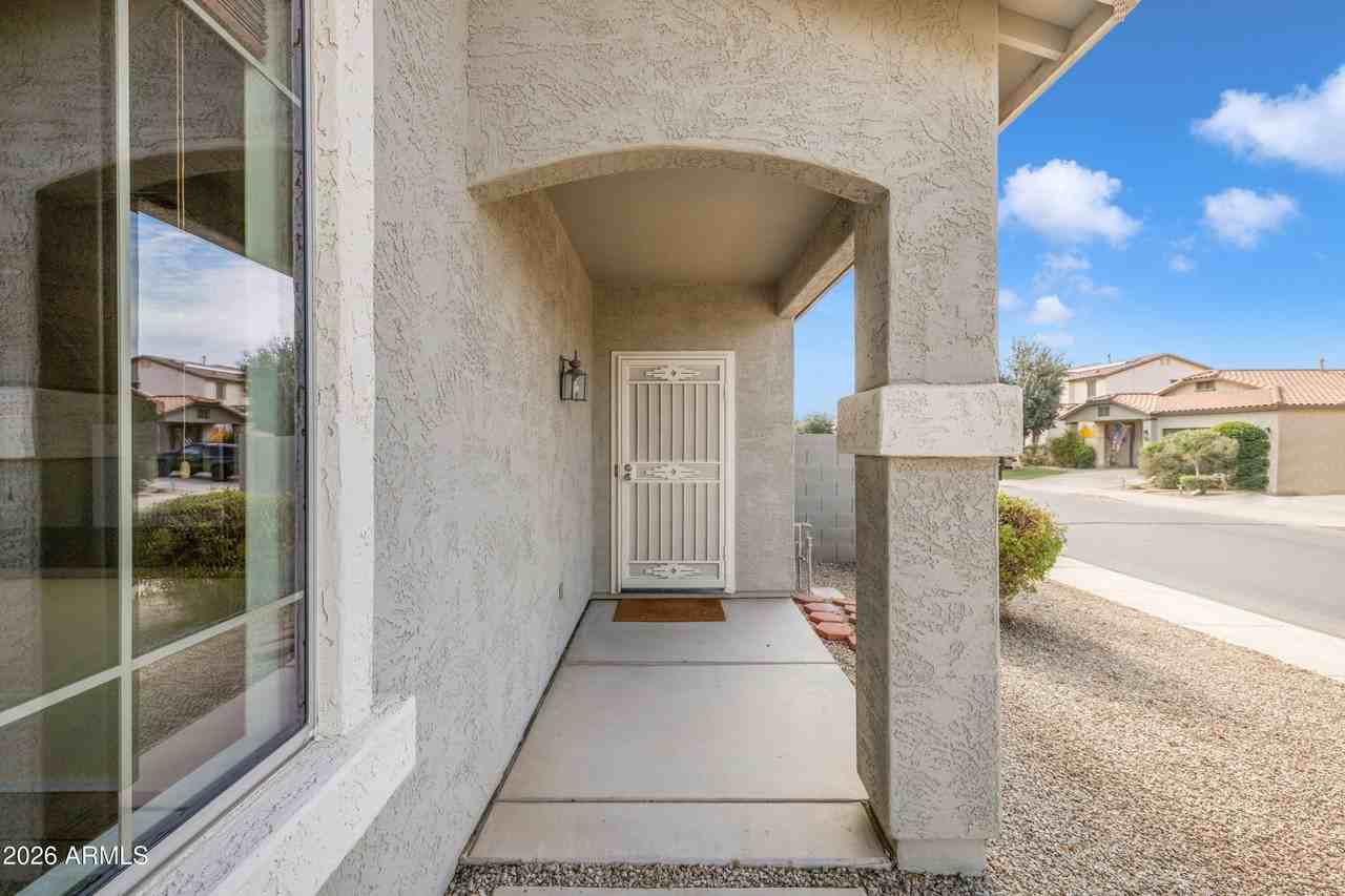 45445 W Gavilan Dr - Photo 7 of 50