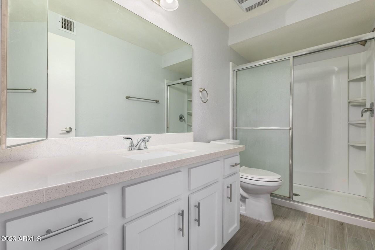 11040 N 28th Dr Unit 130 #130 - Photo 7 of 25