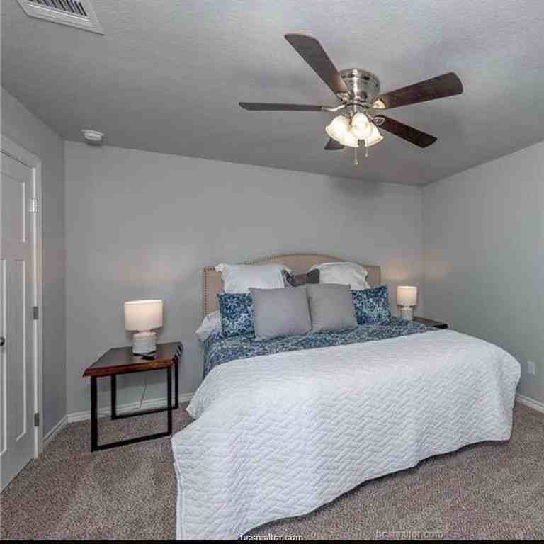 3635 Kenyon Dr #B - Photo 5 of 13