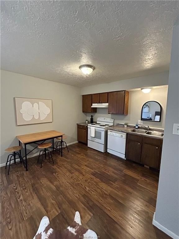 3900 Old College Rd #28 - Photo 2 of 11