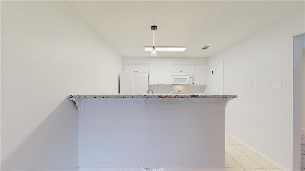 3112 Larkspur Cir - Photo 6 of 32