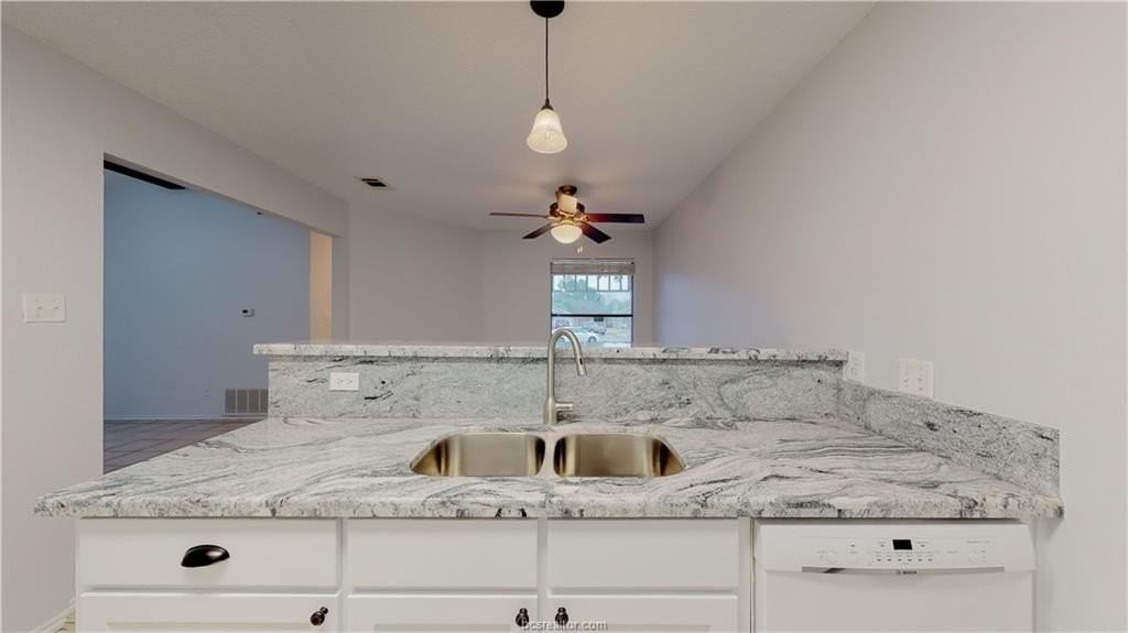 3112 Larkspur Cir - Photo 7 of 32