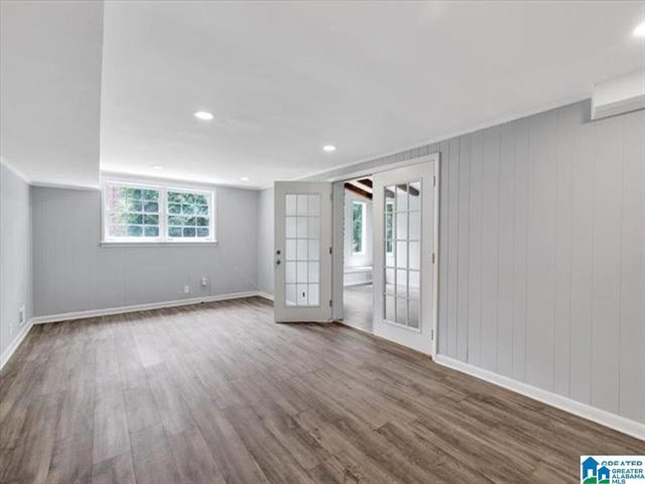 3228 Mockingbird Ln - Photo 5 of 25