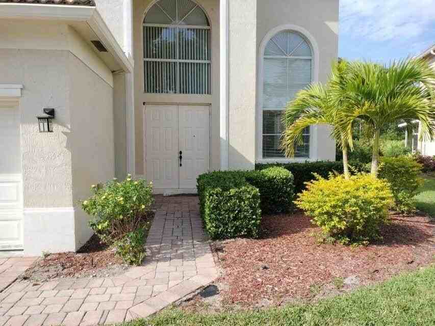 5671 Sunberry Cir - Photo 2 of 47