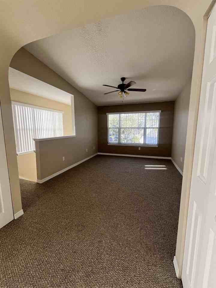 28212 Harbour Vista Cir - Photo 6 of 32