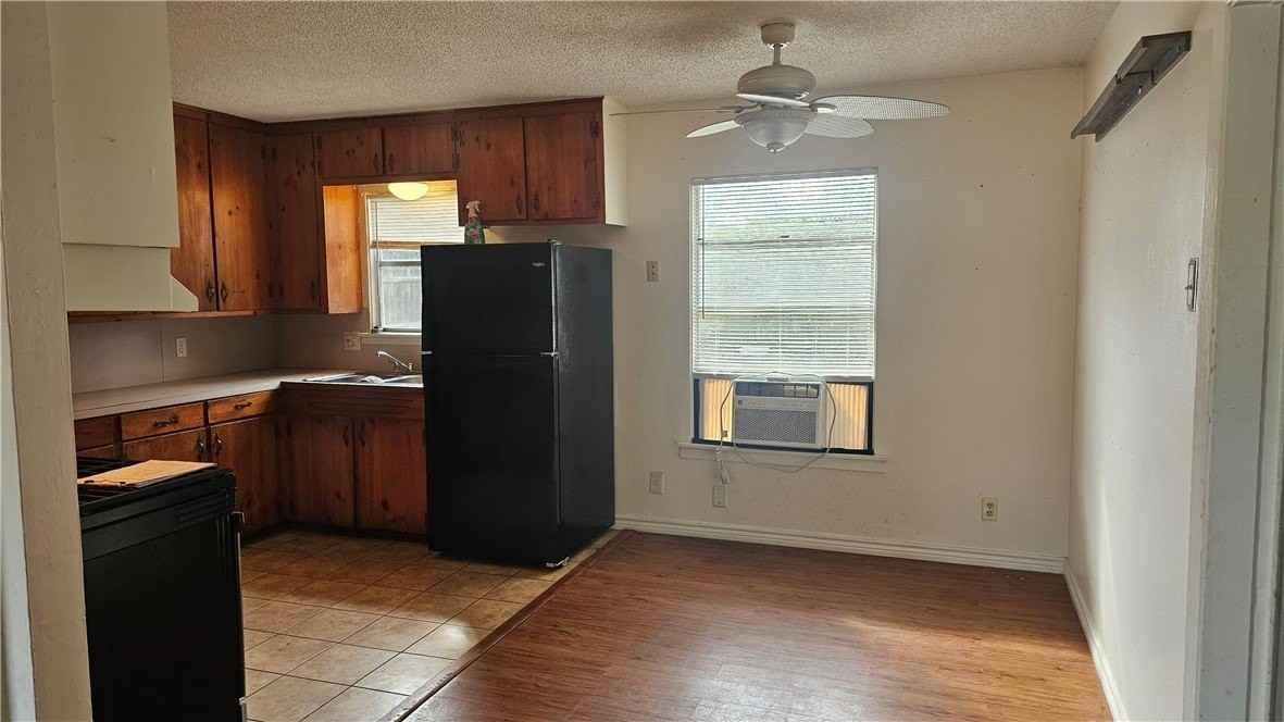 1213 W Terrace Blvd - Photo 2 of 8