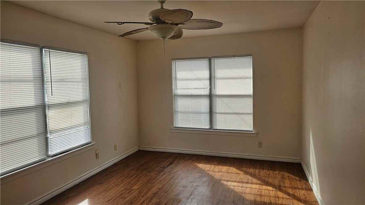 1213 W Terrace Blvd - Photo 7 of 8