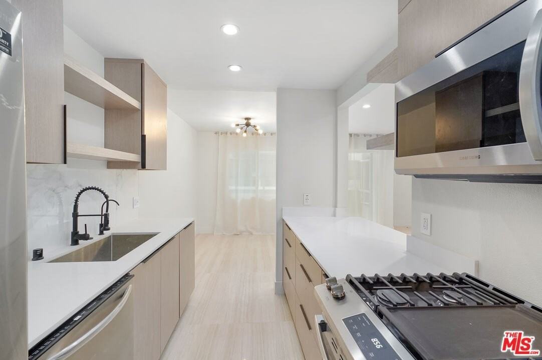 3380 Vinton Ave Apt 106 #106 - Photo 3 of 14