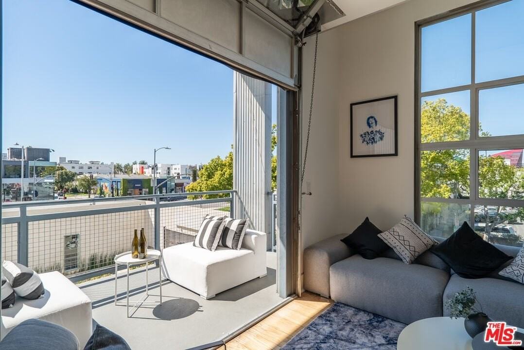 710 N Orlando Ave Apt 201 #201 - Photo 4 of 11