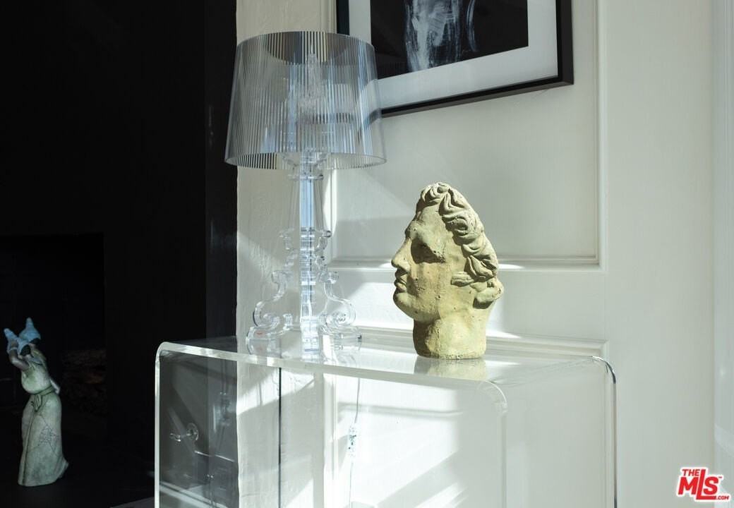 3063 Deep Canyon Dr - Photo 4 of 17