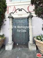 featured image of 2252 W Washington Blvd