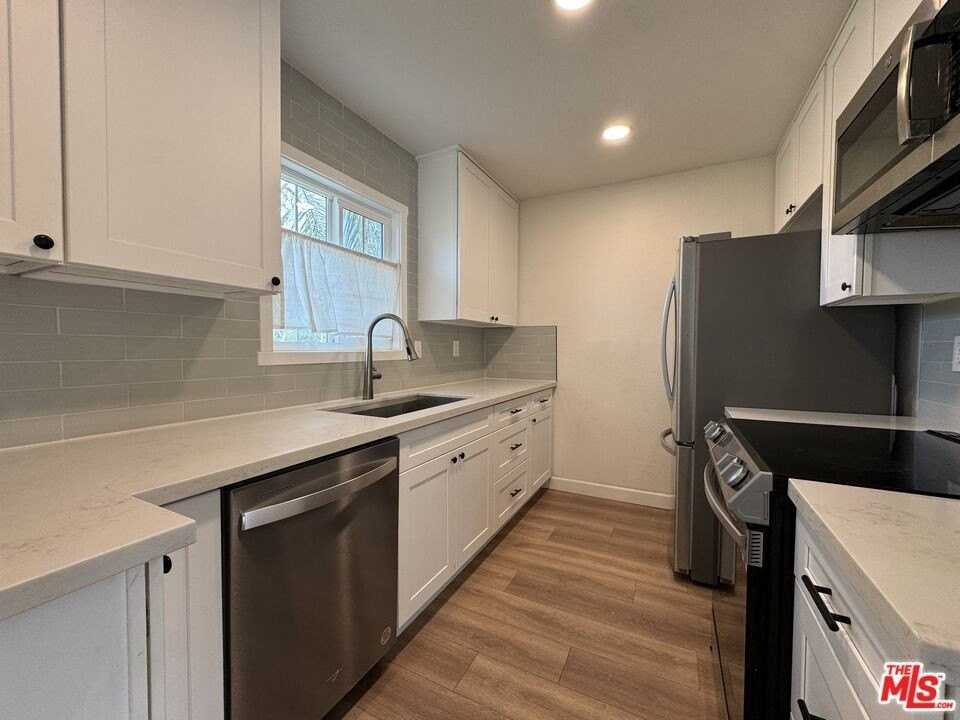 328 W Ball Rd - Photo 4 of 13