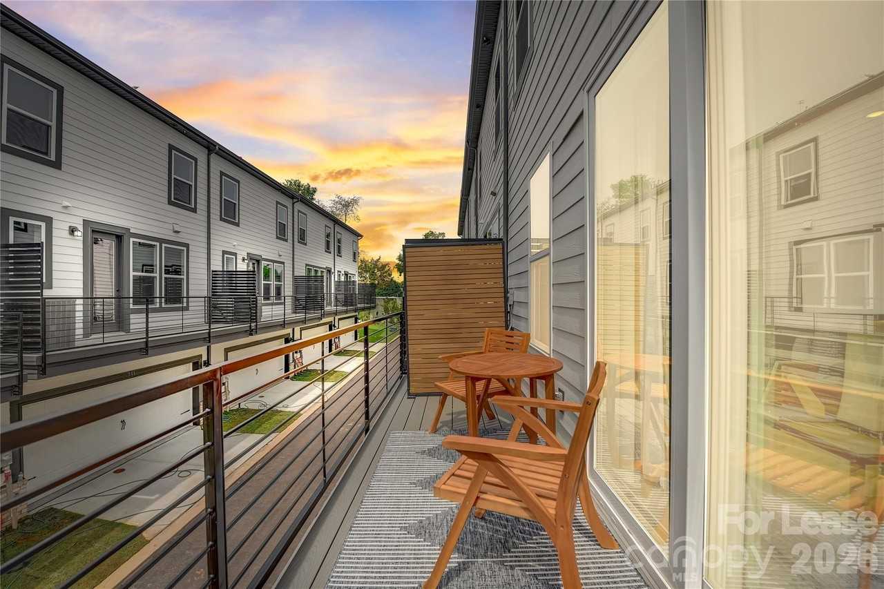 411 Jetton St - Photo 2 of 33