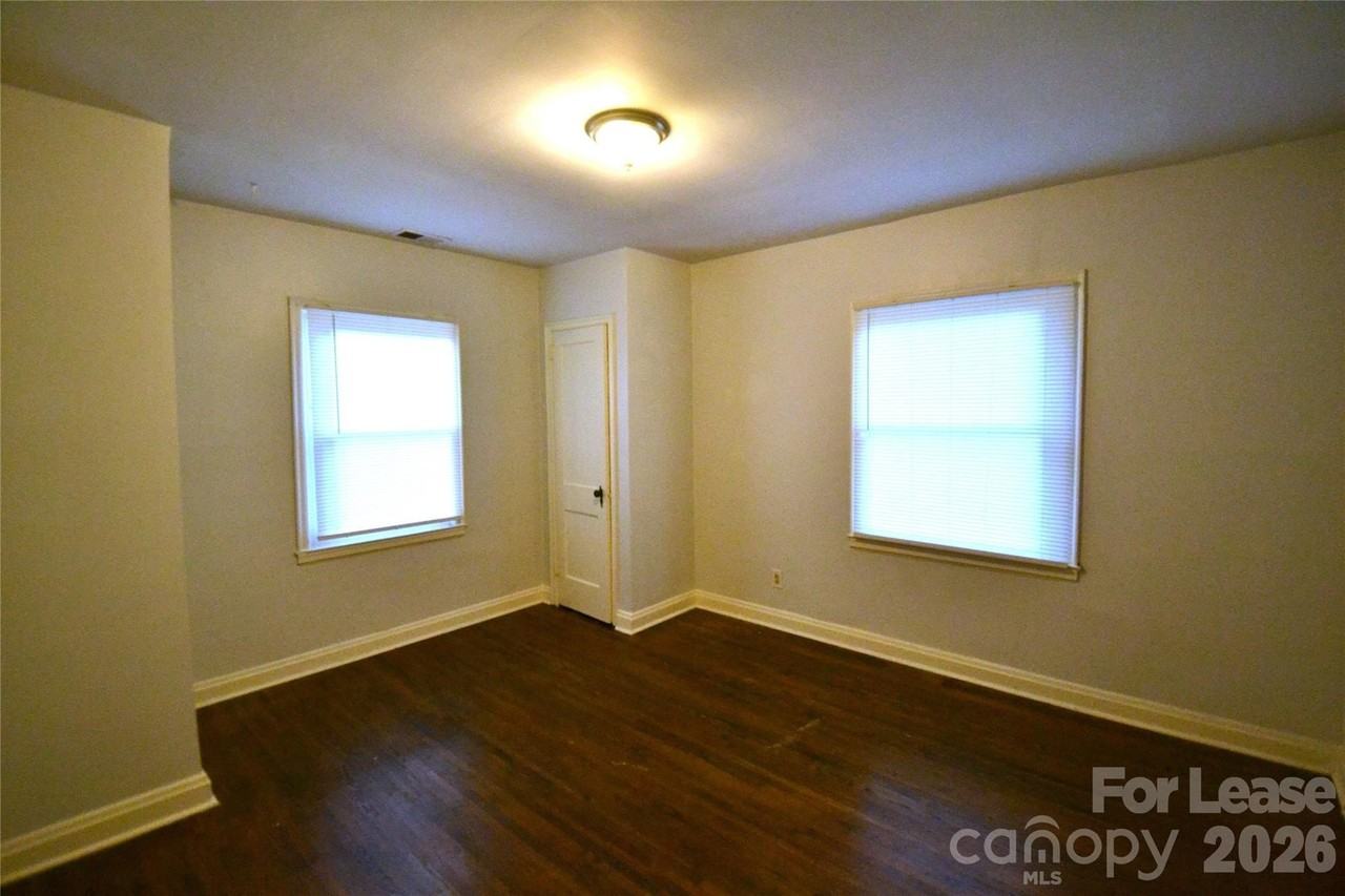 900 Leigh Ave - Photo 5 of 5