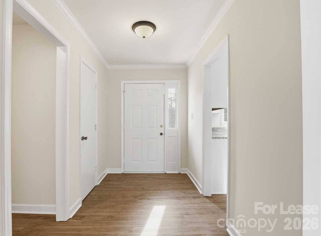 7224 Hackberry Ln - Photo 6 of 30