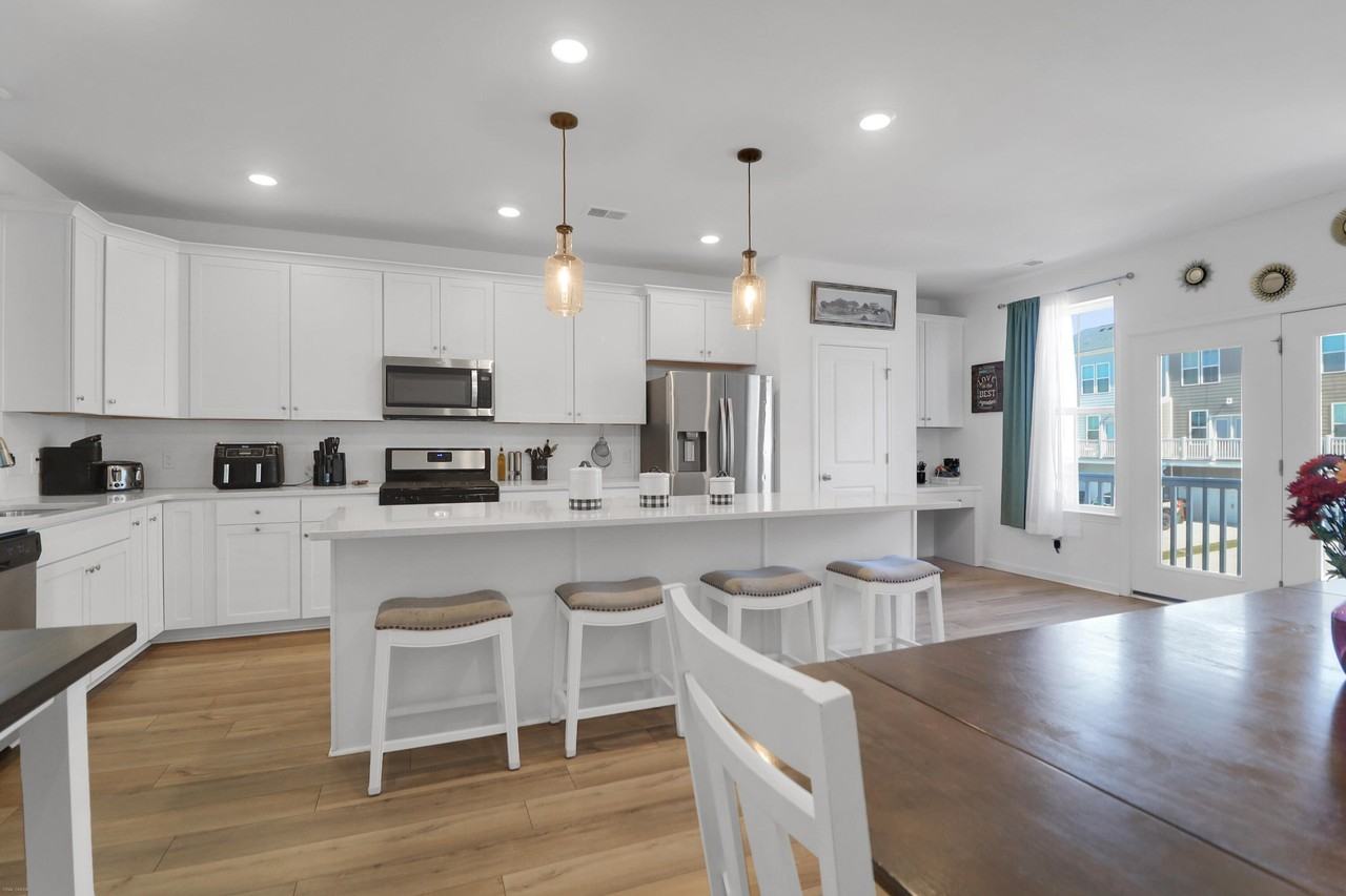 865 Recess Point Dr Unit 25 #25 - Photo 5 of 19