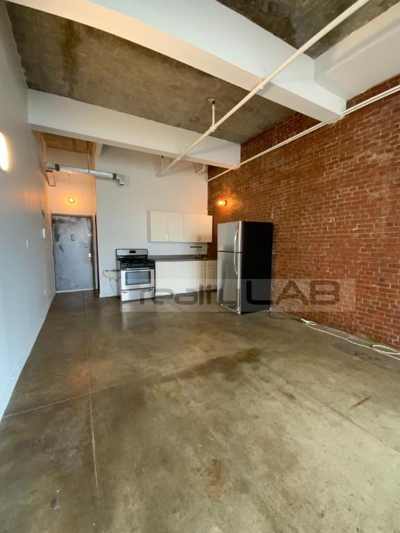 1236 Atlantic Ave - Photo 7 of 10