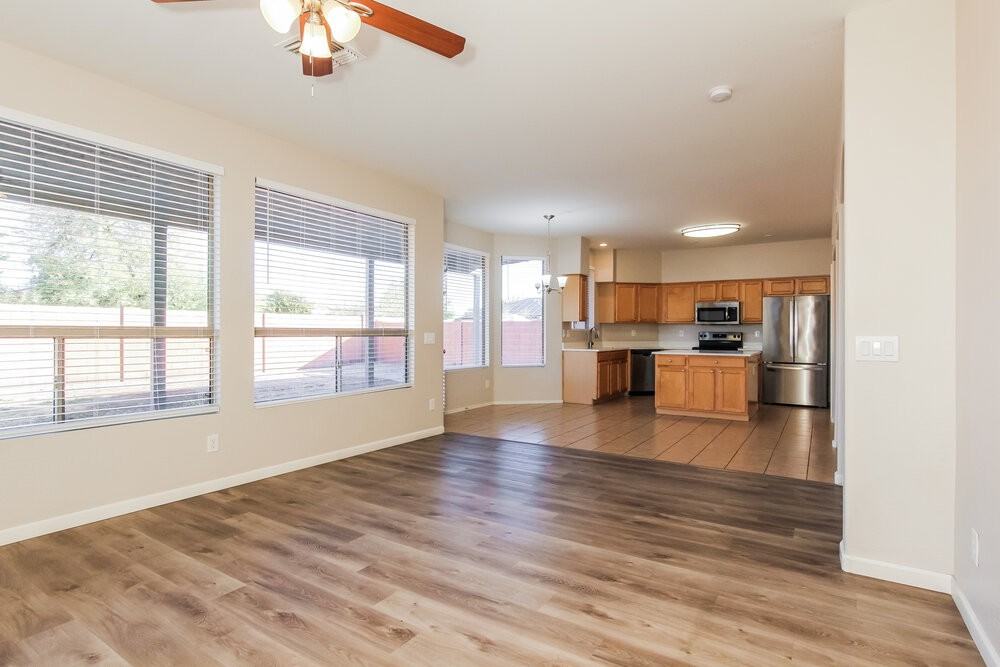 3918 W Escuda Dr - Photo 5 of 17